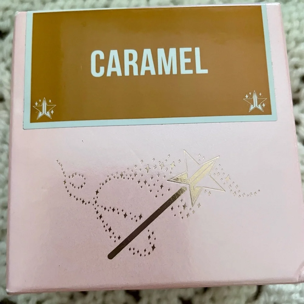 Jeffree Star Caramel Makeup - Magic Star Luminous Setting Powder